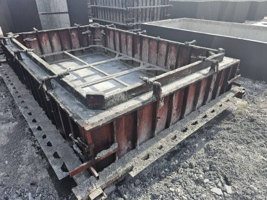 Zbiorniki betonowe Maków Mazowiecki w procesie produkcji